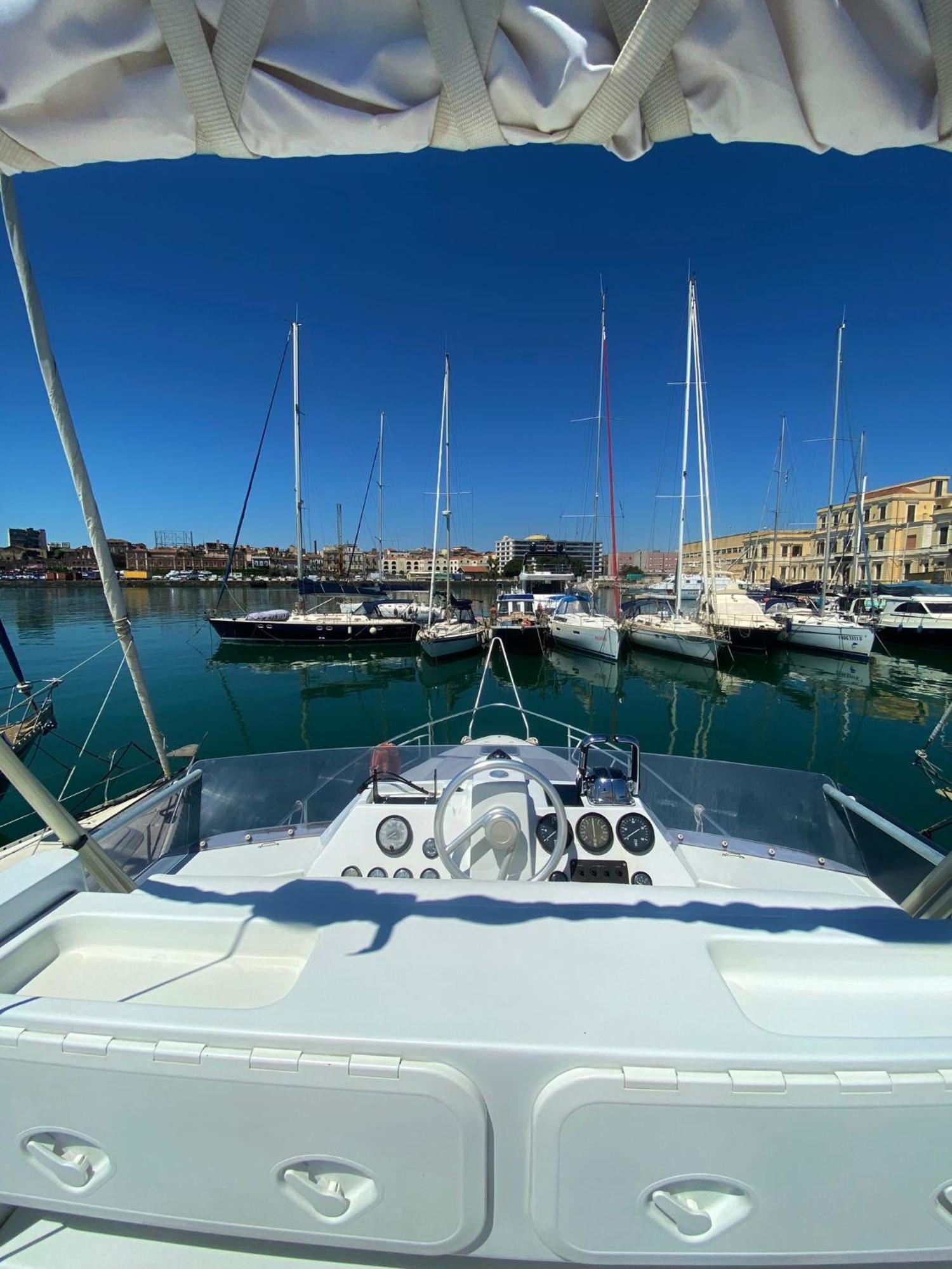 Hotel She'S Mine Yacht à Catane Extérieur photo